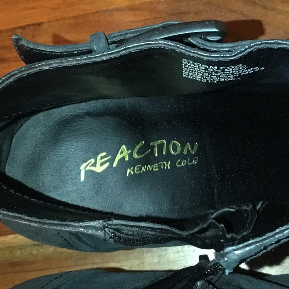 Kenneth Cole Black Leather Wedge Boot Size 8.5 R1 B - Picture 9 of 12